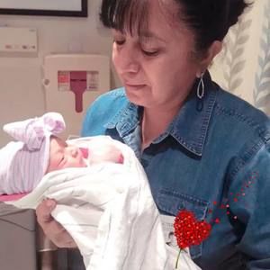 Meet your Posher, Iris